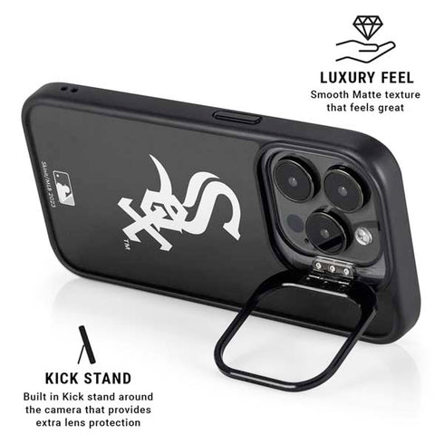 MLB Chicago White Sox - Solid Distressed iPhone 14 Pro Kickstand Case